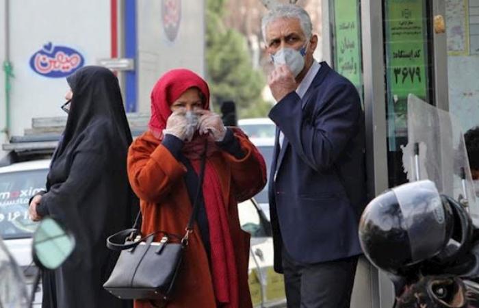 روحاني يعترف: كورونا أصاب كل الأقاليم الإيرانية