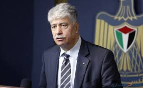 وصف الفعل بـ “سلوك العصابات الدموي”.. مجدلاني يتهم حماس باقتحام منزل مدير مكتبه بغزة واختطاف أشقائه