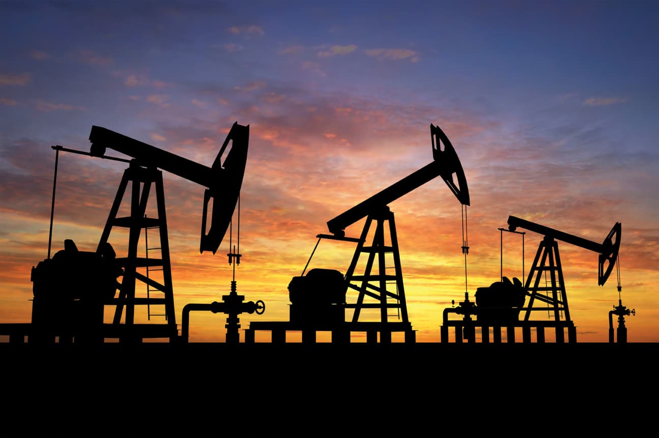 كيف سيتحرر العرب من قيود النفط ؟
