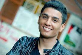 محمد عساف مع تمثاله وهذا ما قاله